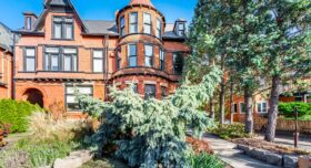 21 Howland Ave Upper